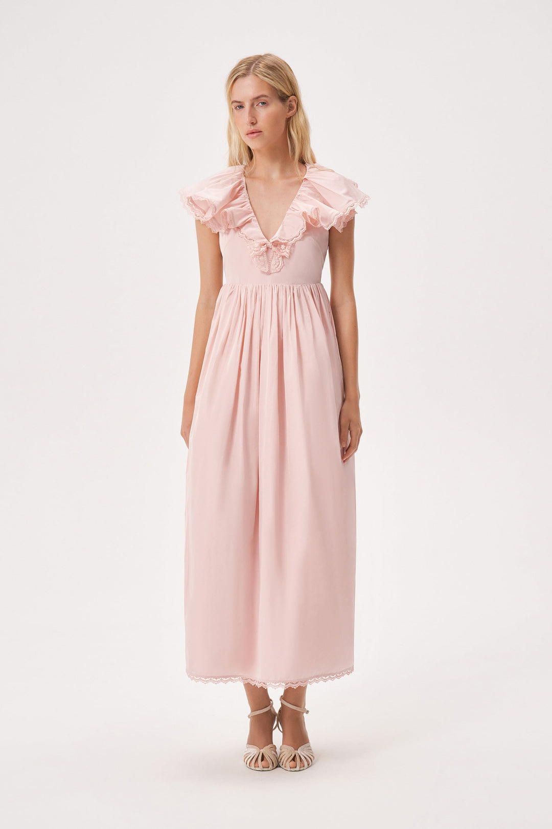 Taffeta dress with a ruffled neckline