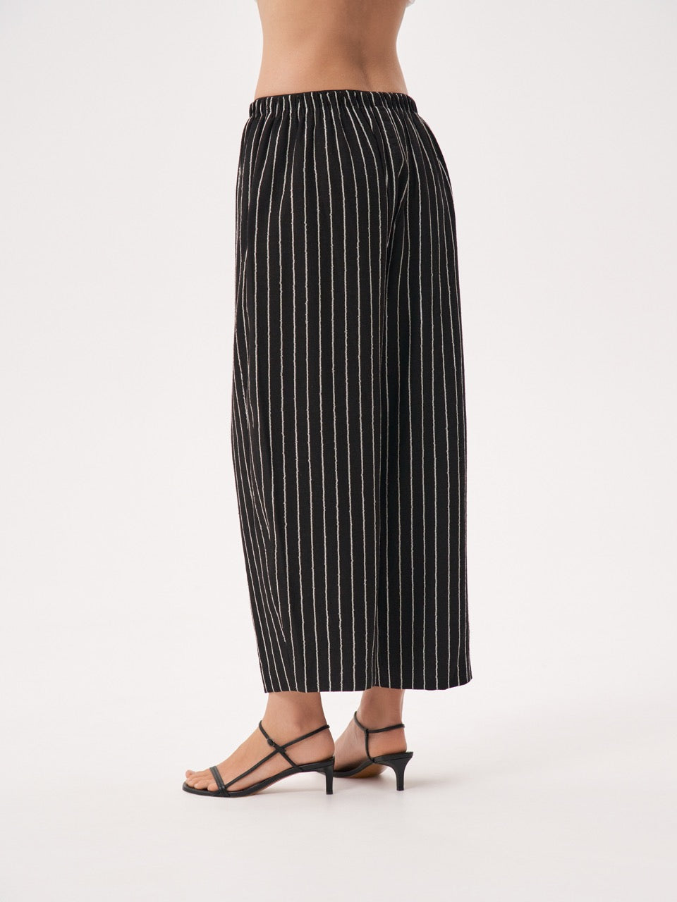 Wide-leg striped linen trousers