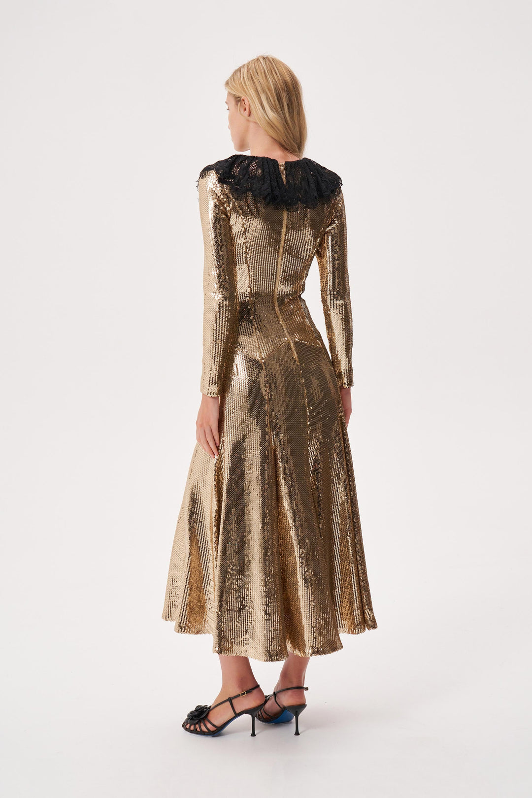 Sequinned dress with a lace collar