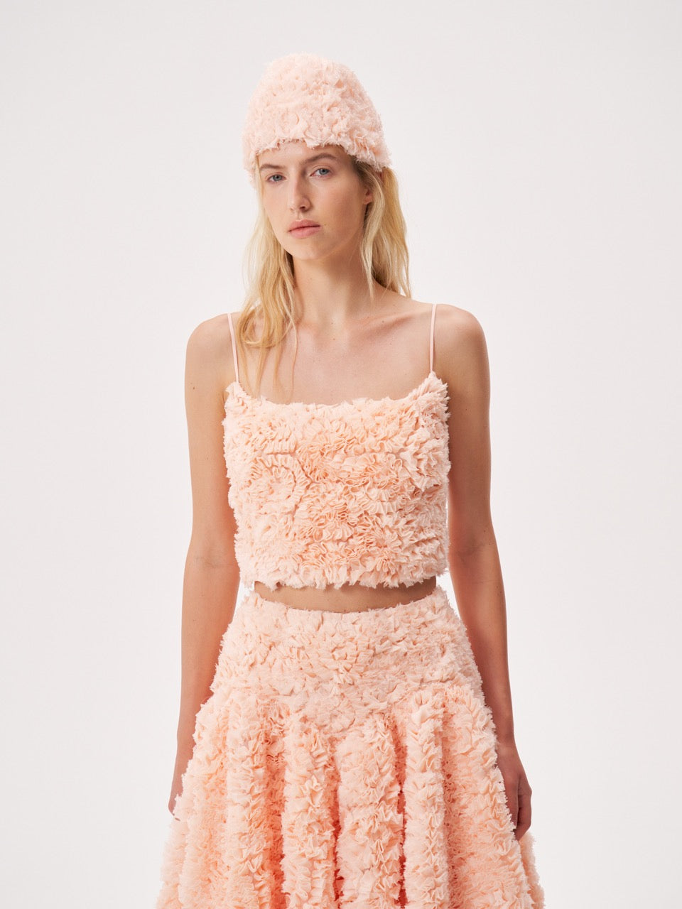 Voluminous textured crop top with straps