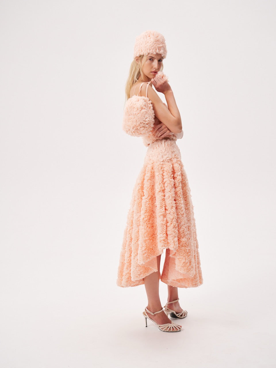 Voluminous textured headpiece