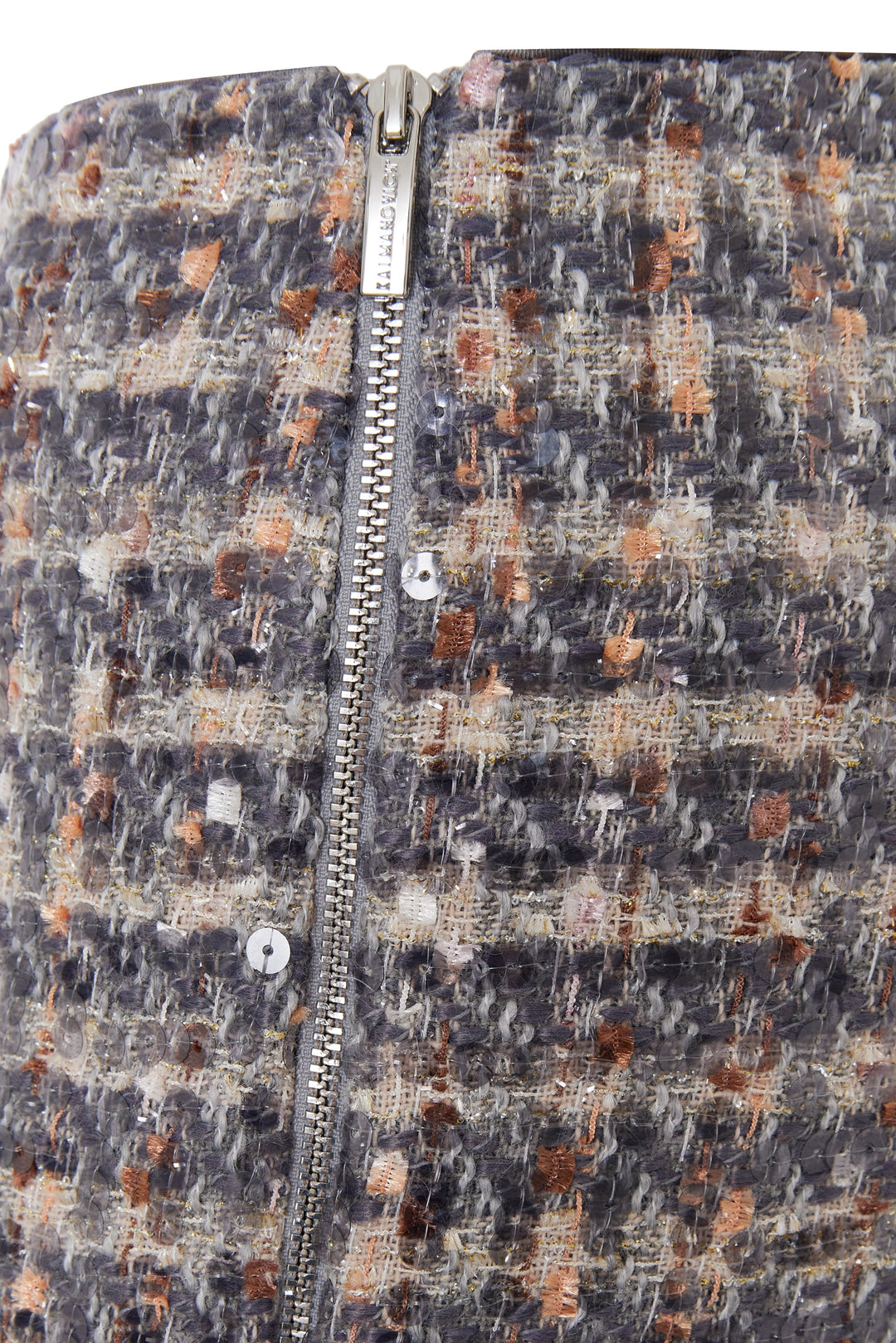 Артқы жағындағы суреттердегі секс Үй қызметкері желідегі порно арқылы жазаланды.