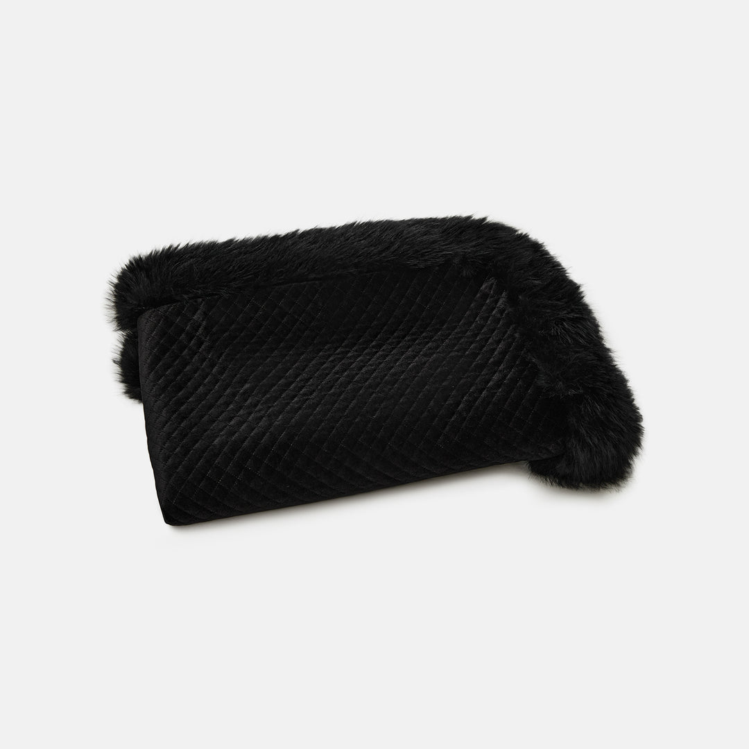 Quilted velvet stole with faux fur trim