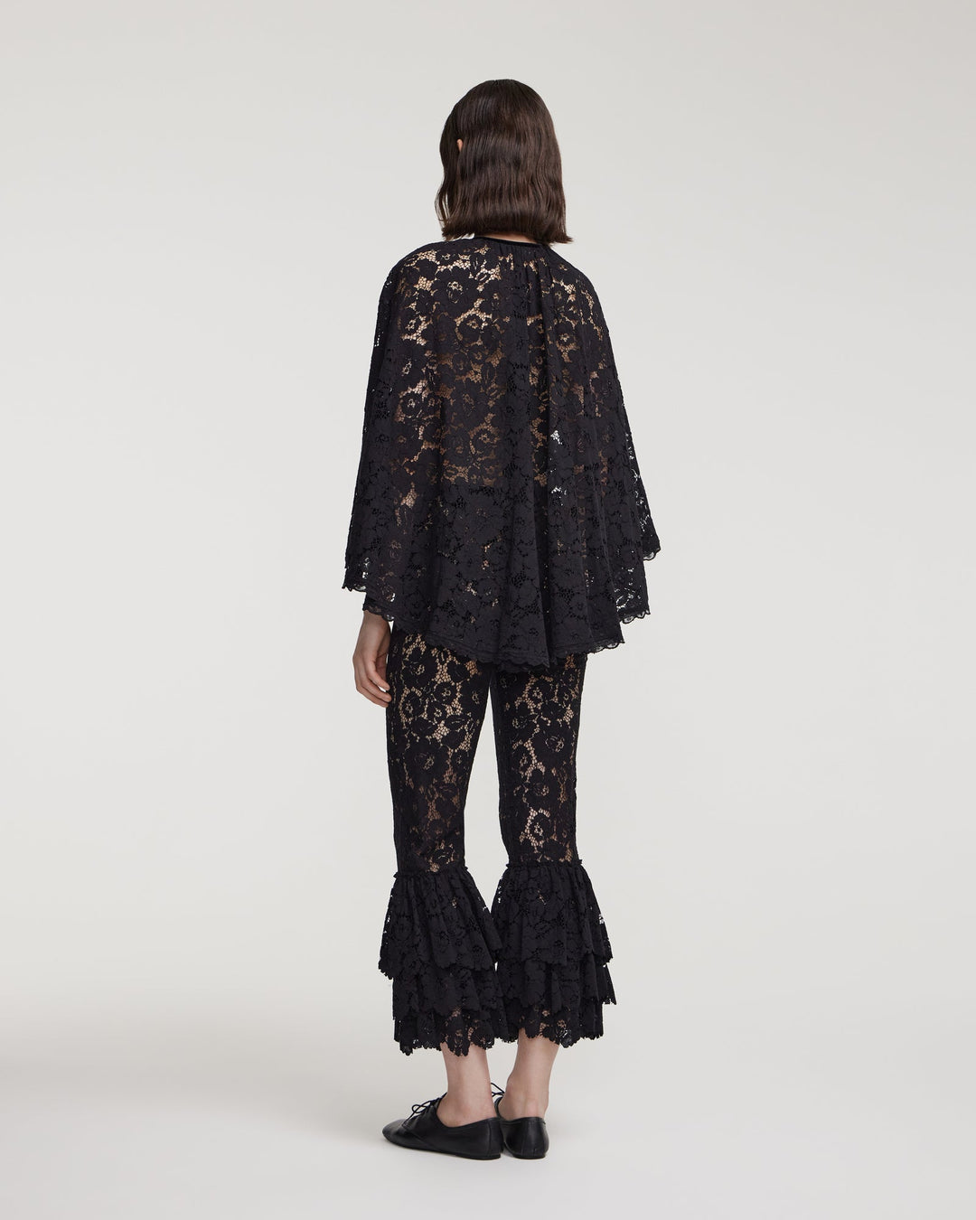 Cord lace trousers with ruffles