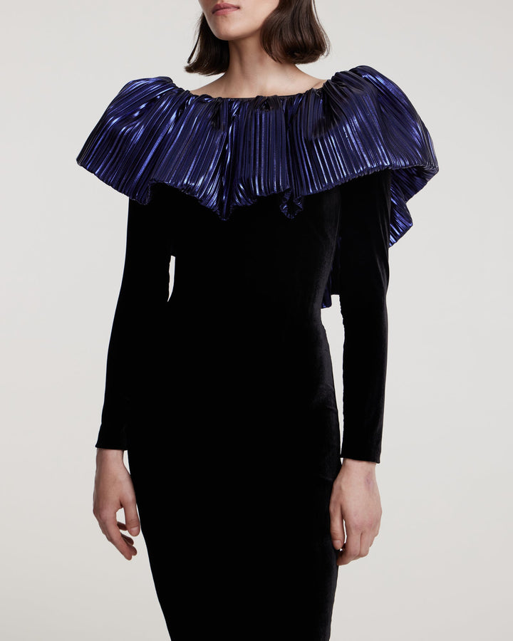 Velvet longsleeved dress with collar
