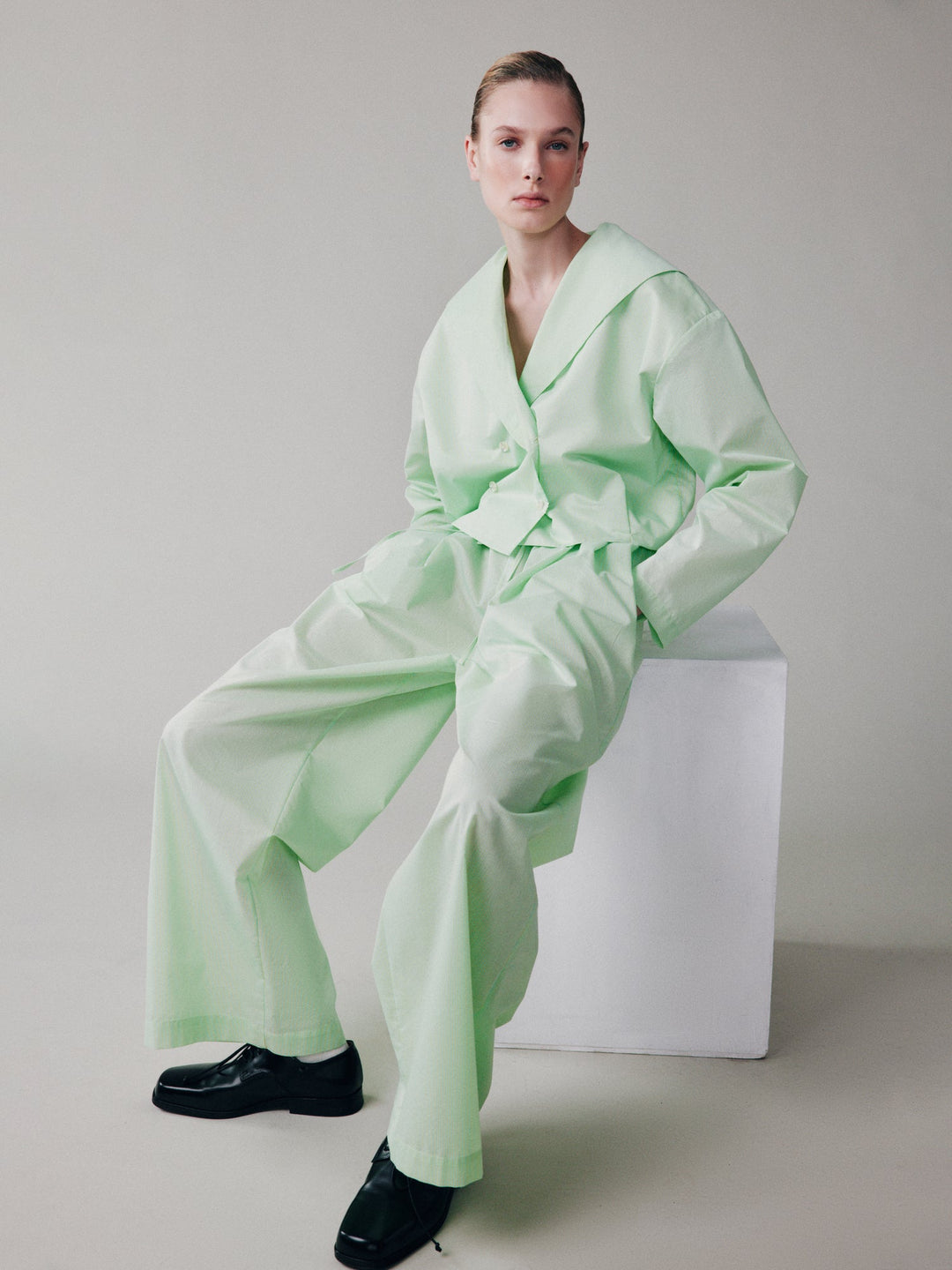 Voluminous cotton pants